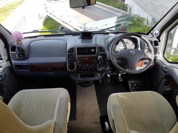 Motor-home Rapido 763F 2005