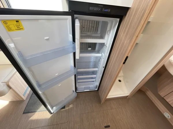BURSTNER IXEO I736G